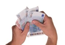 Jak zacząć handlować w internecie? Jak zacząć handlować w internecie?